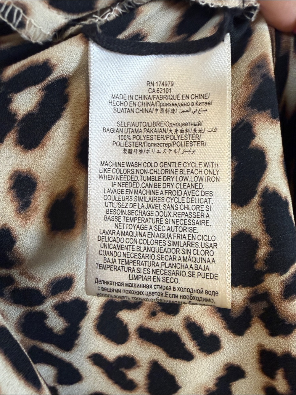 BCBGMaxAzria Leopard-Print Long Sleeve Maxi Shirt Dress Women’s Medium - Picture 7 of 7
